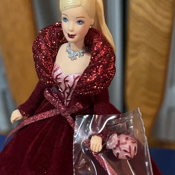 Hallmark Keepsake Celebration Barbie Ornament - Picture 4 of 6